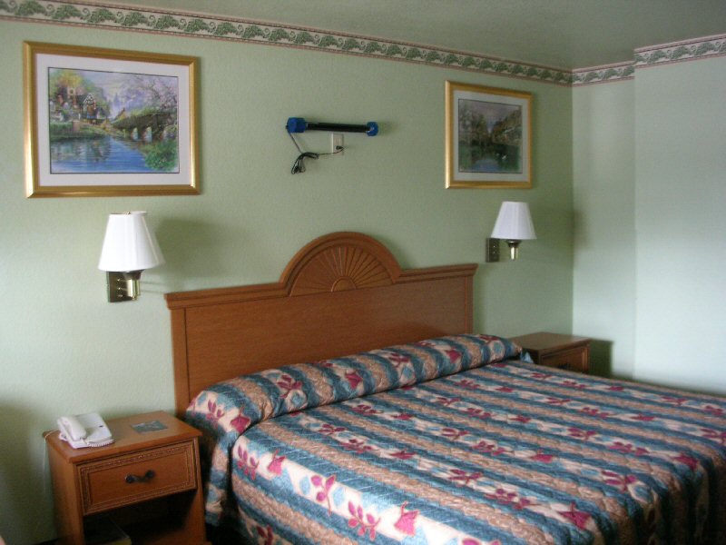 Deluxe King Guestroom